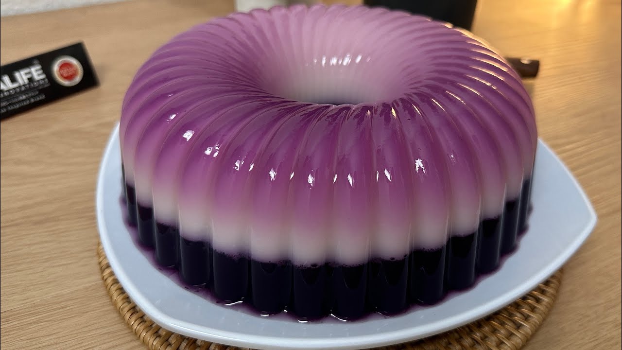 Perpaduan Warna Yang Cantik Membuat Puding ini Jadi Rebutan PUDING GRADASI KELAPA LECI