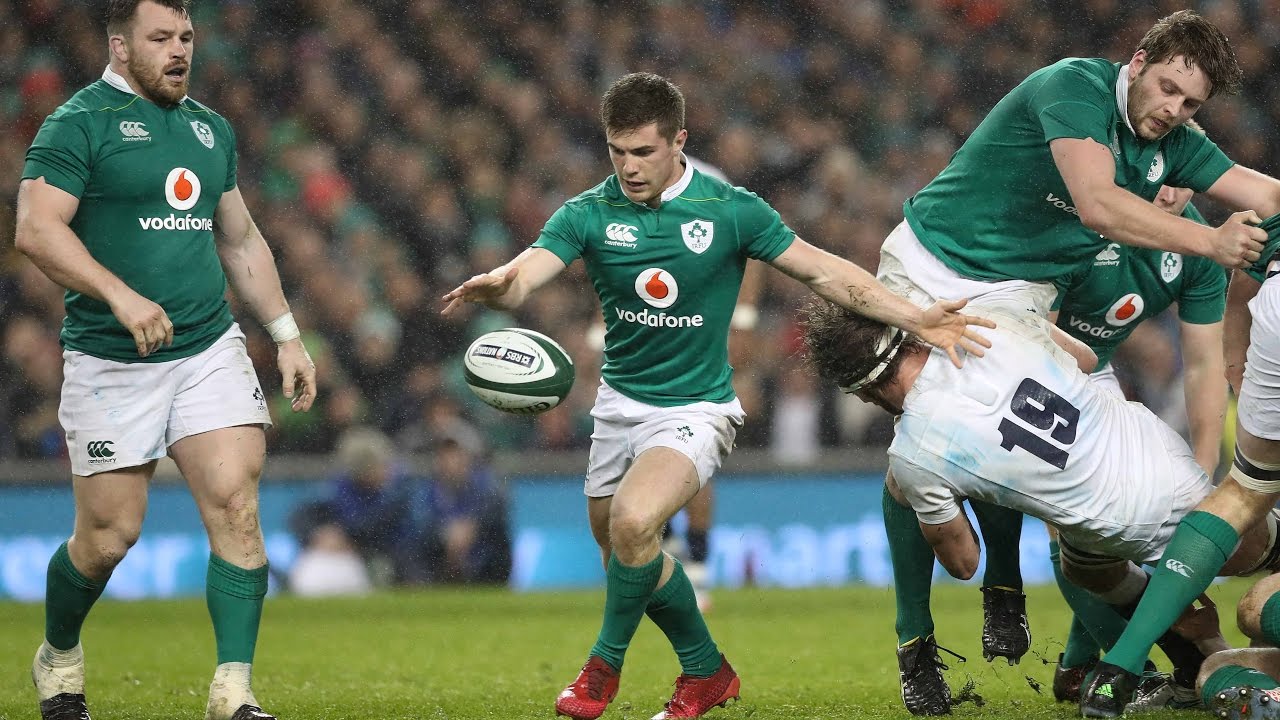 Luke McGrath pins England back with inch perfect kick! | RBS 6 Nations