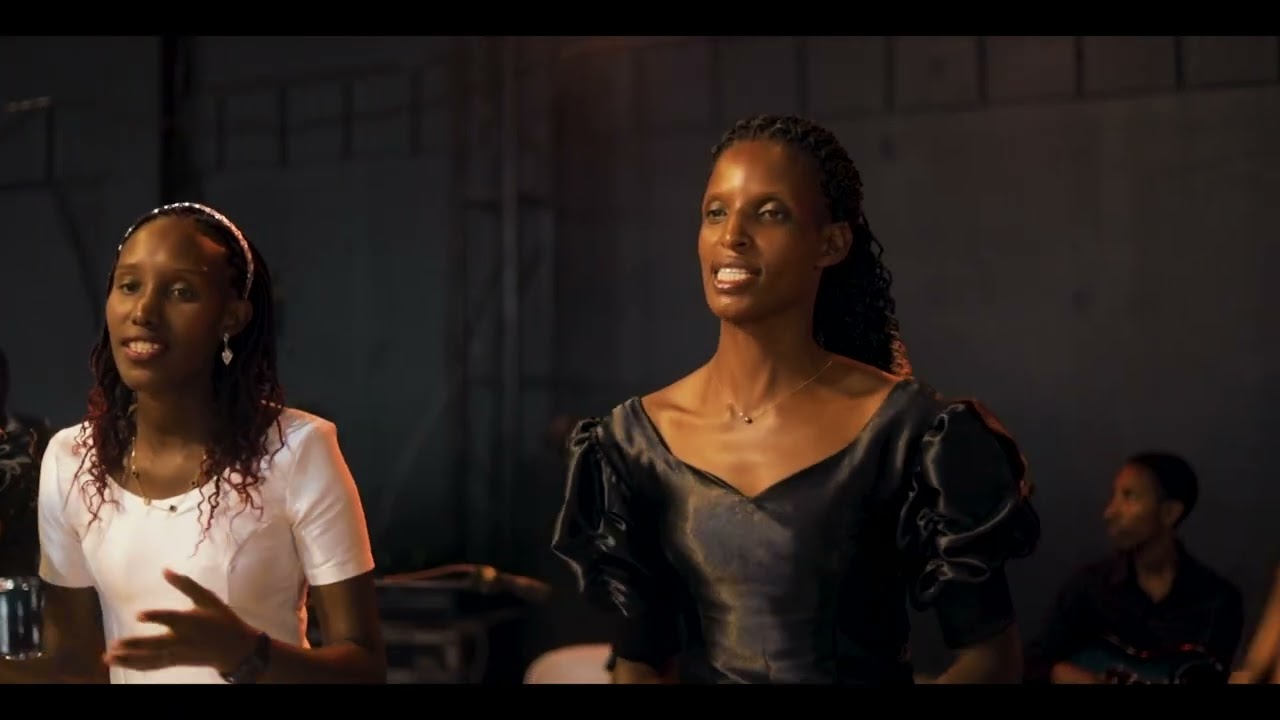 AKIRA AMASHIMWE BY VOICE OF PEACE CHOIR 