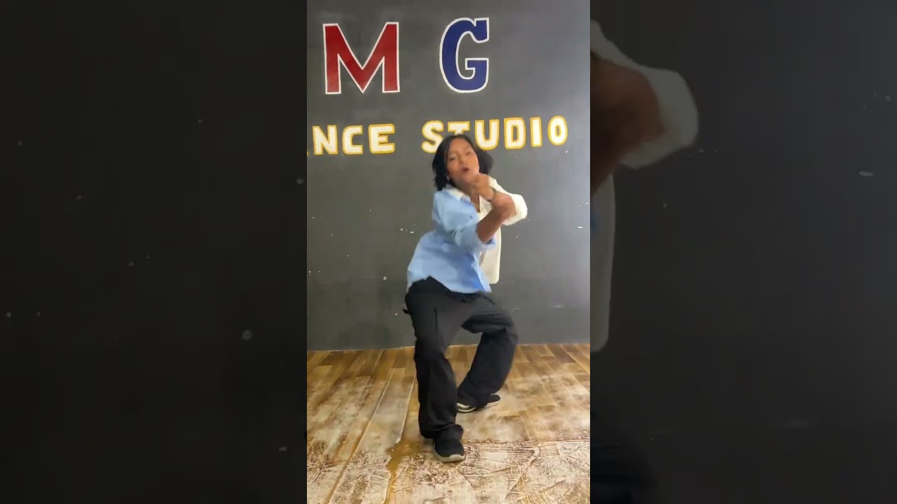 shsk in to the max 🔥💃🏻 #newmusic #music #dance #dancer #dancecover