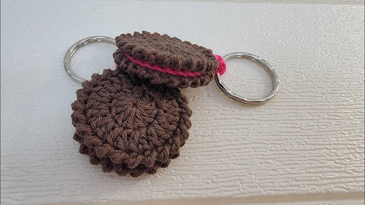 Llavero Galleta Oreo a Crochet / Ganchillo / Tutorial Paso a Paso / Para Principiantes/ Llavero Oreo