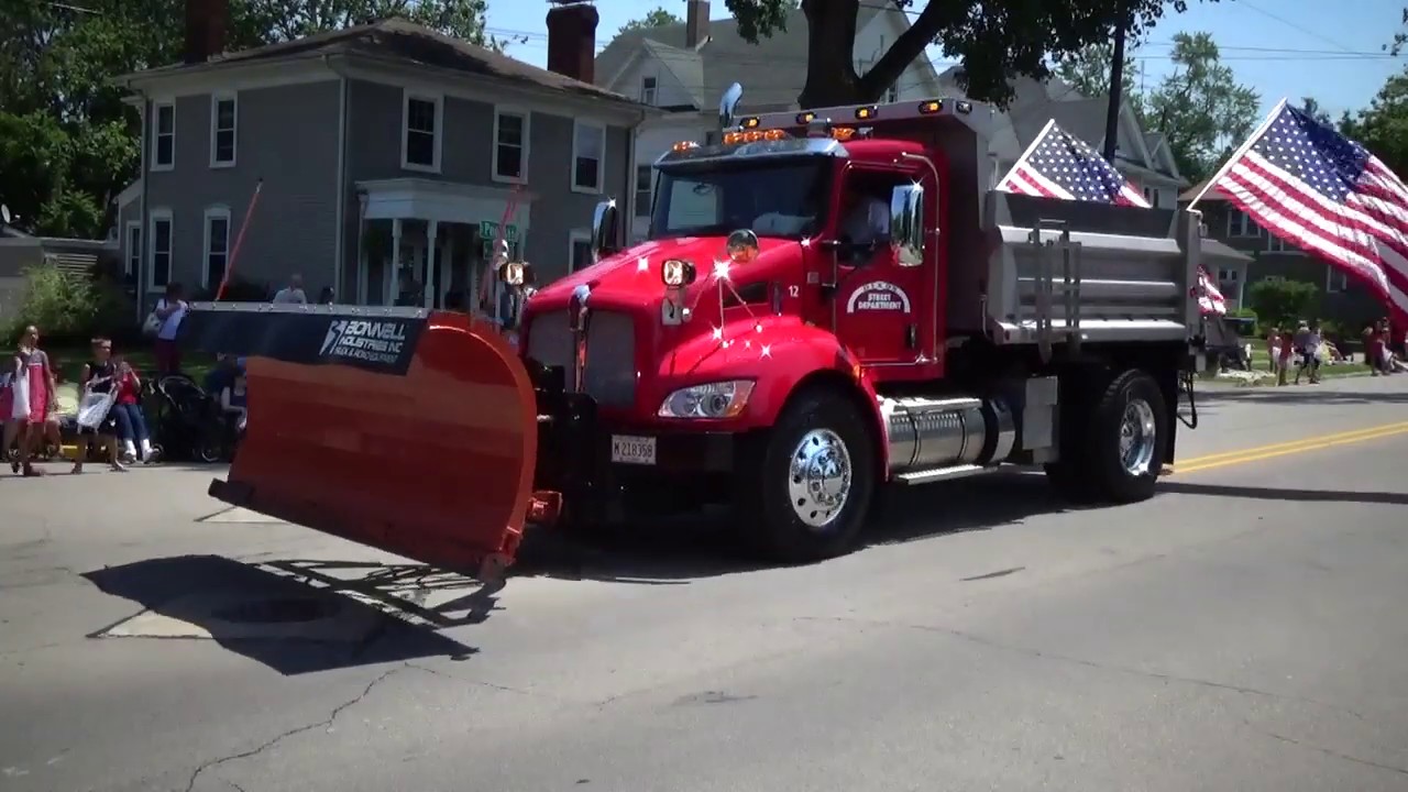 Dixon Il 55th Petunia Festival Parade 2019