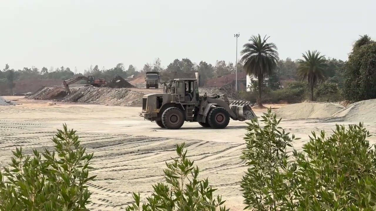Powerful Loader Working in Sand | Loader Work Bangla Vlog #xcavator #automobile #banglavlog 