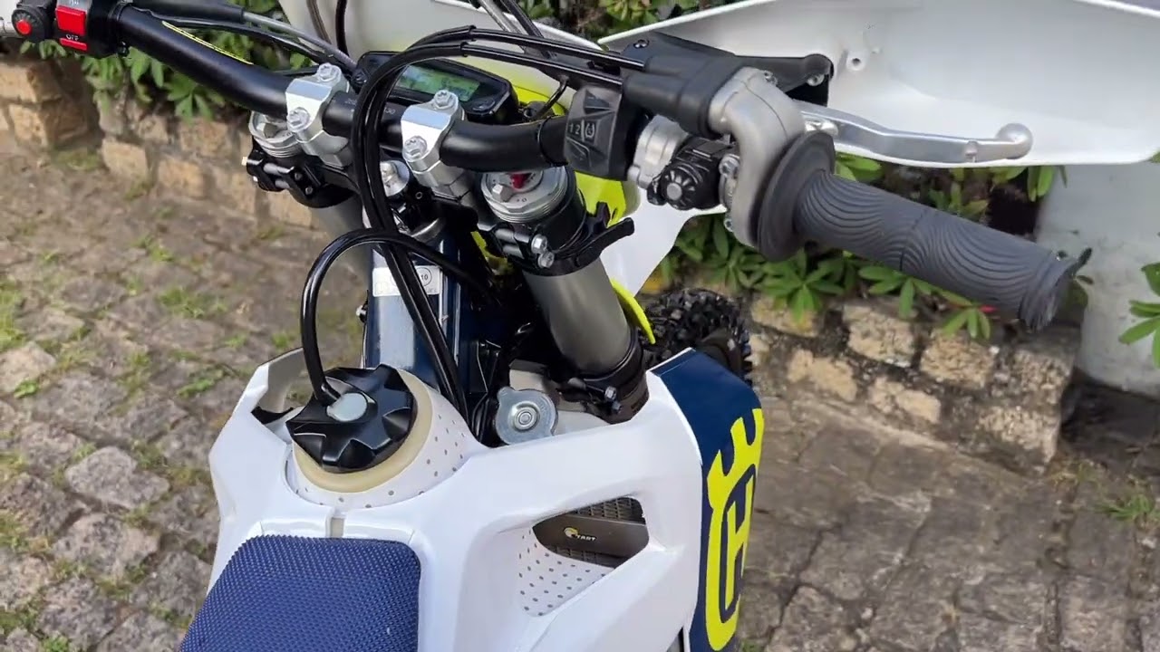 Husqvarna FE 350 2020, avião!