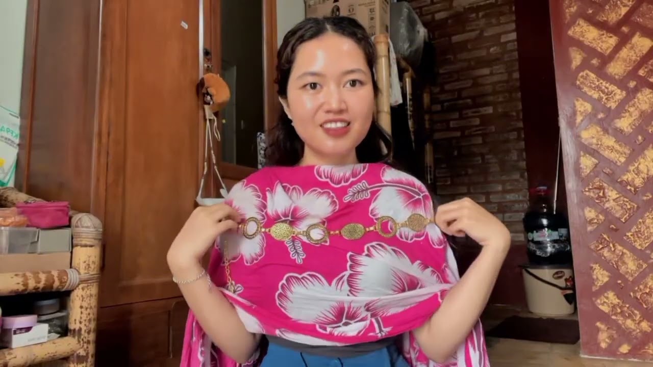 Paket yang aku tunggu” akhirnya sampai guys. Mari kita unboxing bersama-sama.