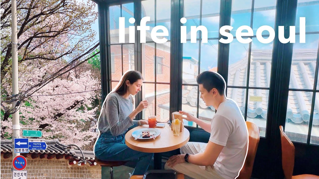 korea vlog 🌸 spring in 'traditional seoul'🌱 old neighborhoods, cherry blossoms, sights & cafes