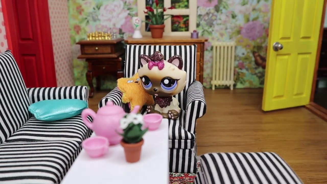 LPS Pet Sitter.