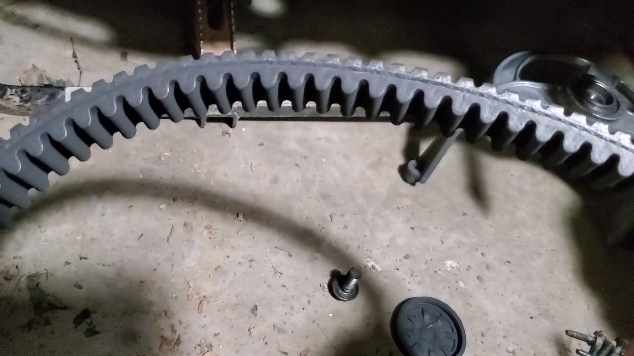 King quad 700 belt change