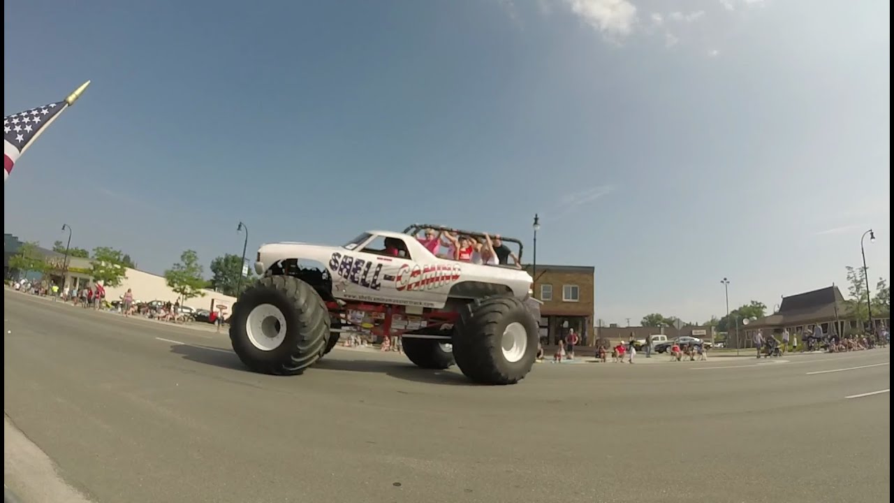 2019 Fire Trucks and Monster Truck 4th of July Parade, Clawson