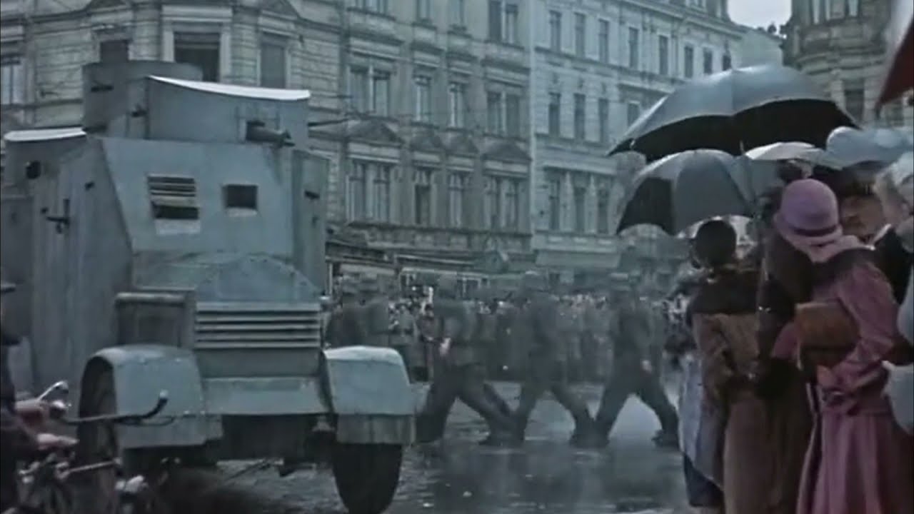 【Freikorps Movie scene】Woman gives a little card to the Freikorps armored car driver