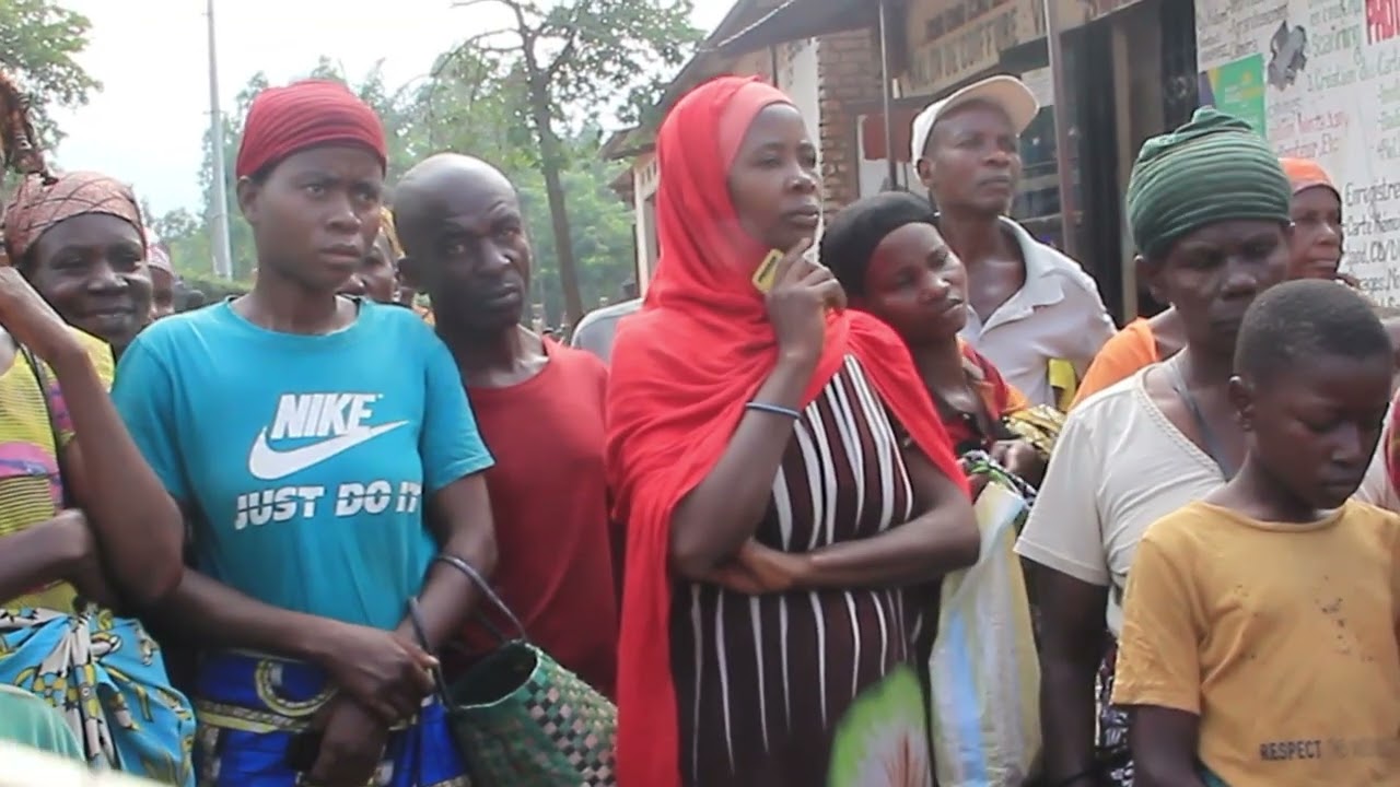 Activité de plantation des arbres dans la commune Mugere- kabezi par les jeunes multipartites.