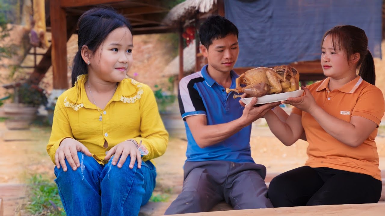 Making smoked meat, Harvest fruit and vegetables to sell, Family cooking - Building a wooden house