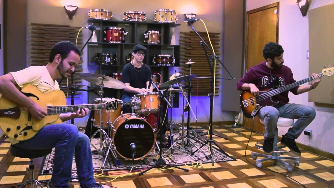 Assanhado  - Trio Cuca Jazz (Jacob do Bandolim)