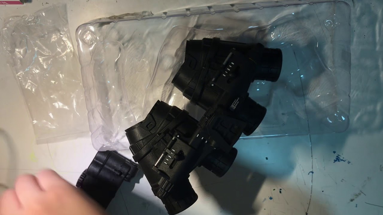 Fans gear black GPNVG-18 dummy unboxing.