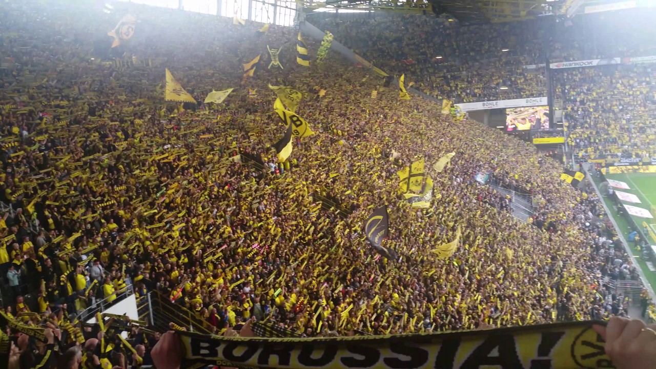 Aussicht Block 89 Signal Iduna Park 2017 YNWA BVB