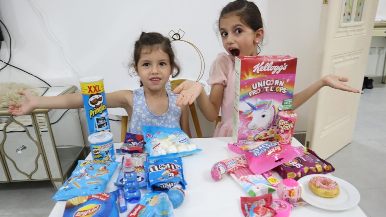 يوم كامل باللون الازرق والزهري