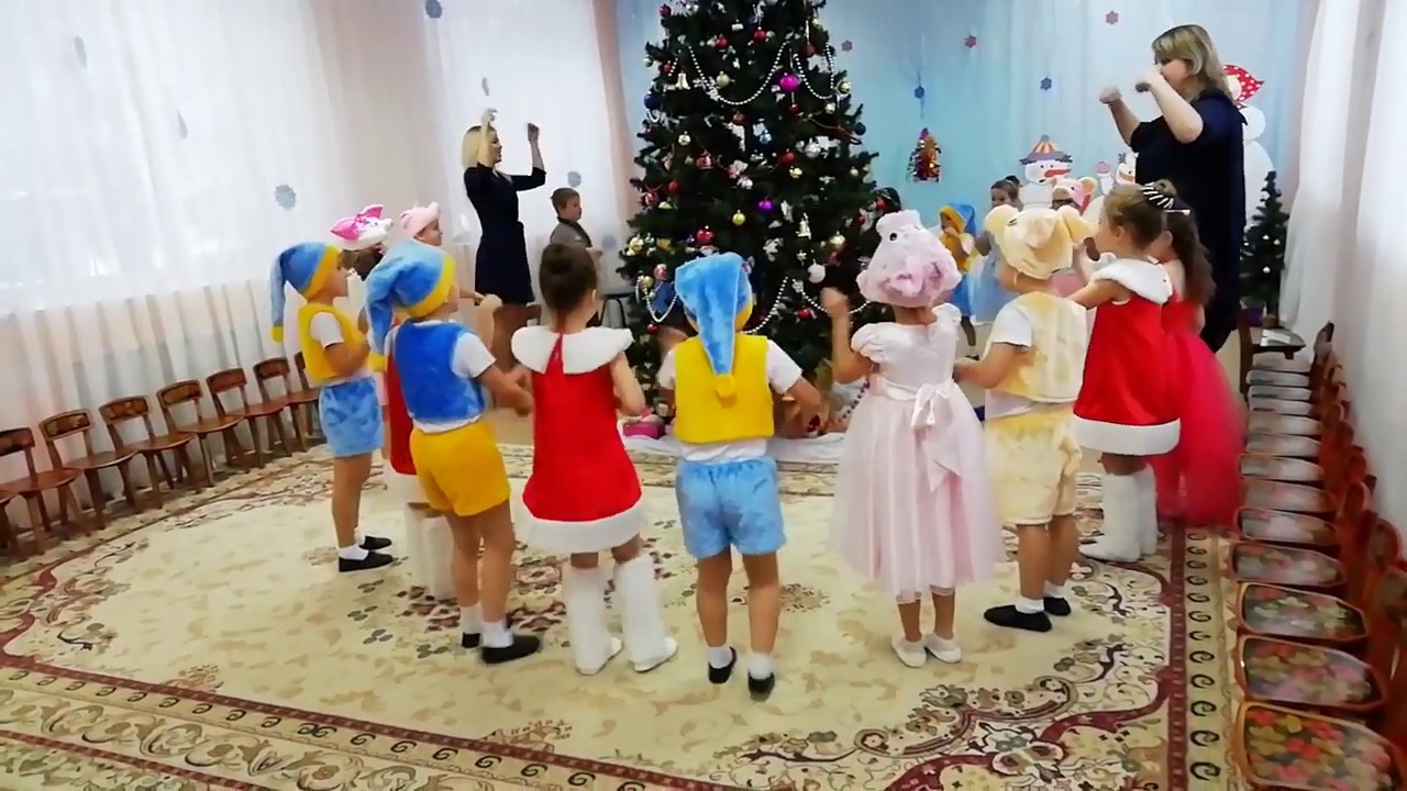 Новогодний праздник в средней группе №1 МБДОУ 