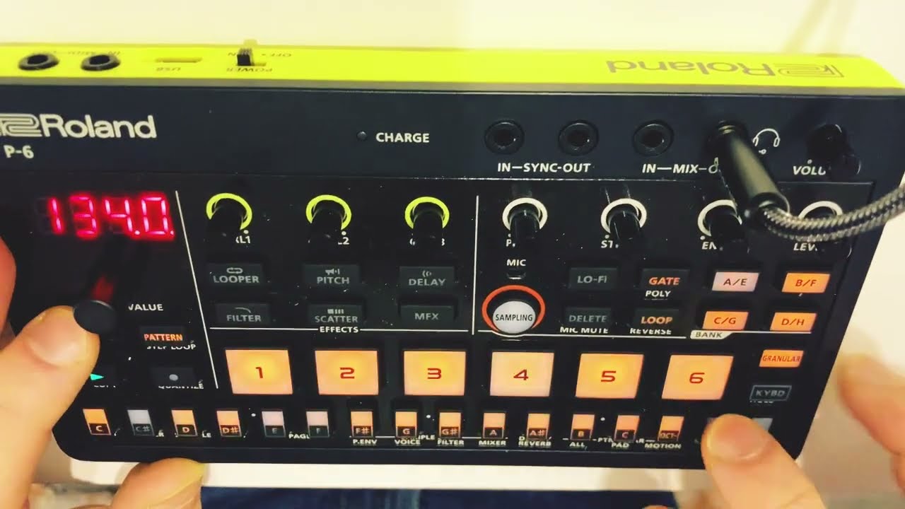 Roland P-6 : First Techno Jam