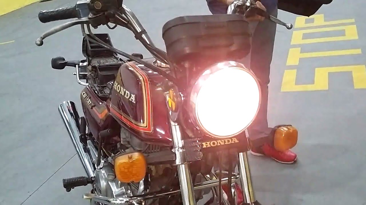 QUAL &Eacute; A MELHOR, HONDA CB400 OU CB 450? DEPOIS DE 6 AVALIA&Ccedil;&Otilde;ES EM UM ANO DOU MINHA OPINI&Atilde;O SINCERA!