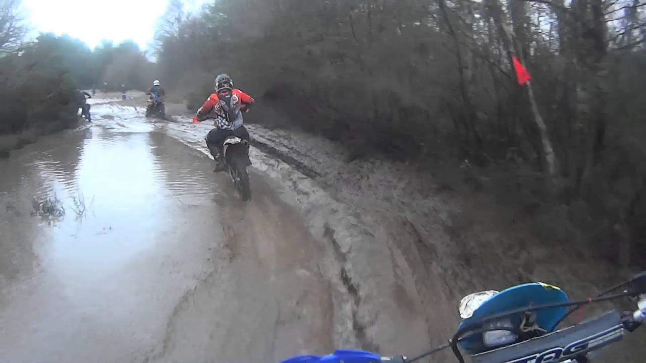 Witley MCC BXDE 2015 Yamaha IT175