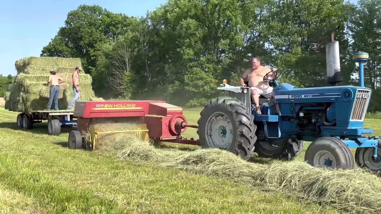 Finishing 1st cutting hay 2023