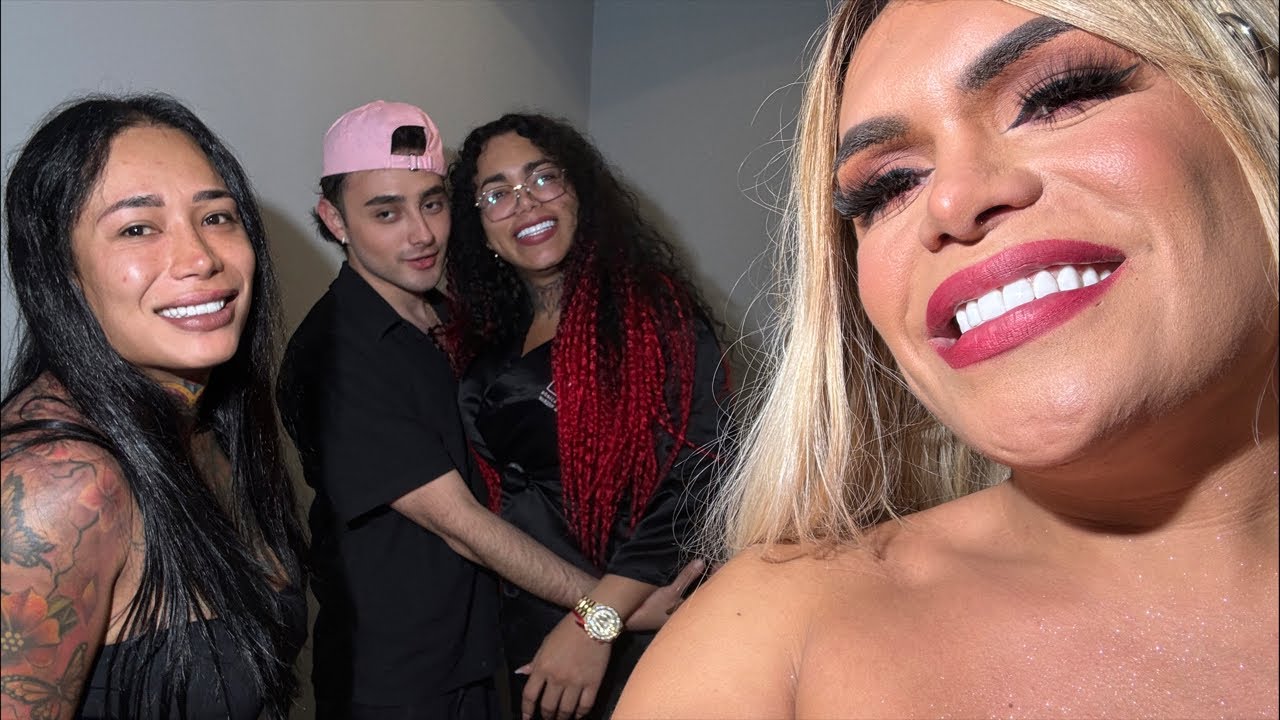 Kary Torres Oficial está en vivo alistándome con Wendy Paola y Lalo