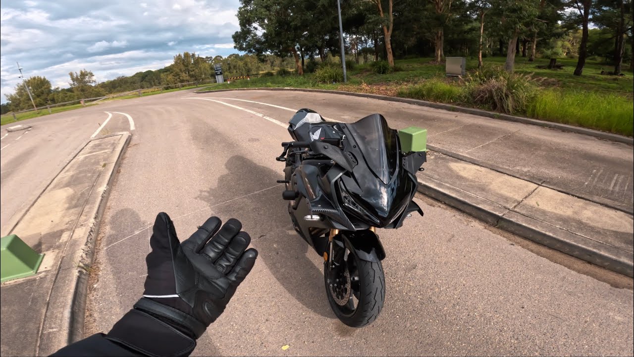 Why I chose the Honda CBR 650R?? Is it a good daily bike??