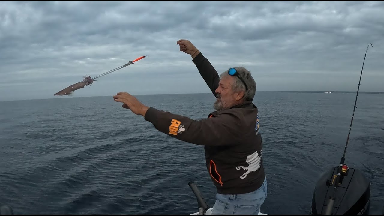 TUTO  Calamar currican, en accion de pesca