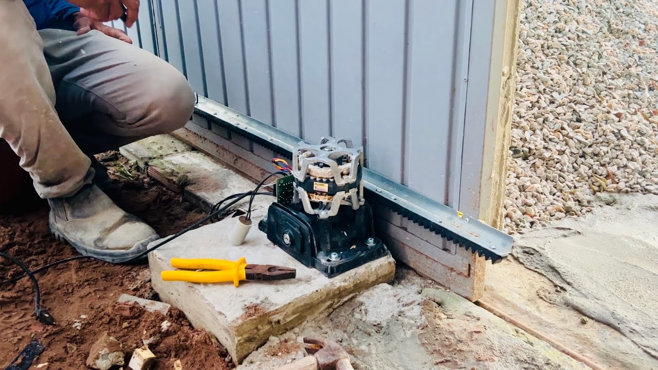 COMO INSTALAR  MOTOR DE PORTÃO! VEJA COMO FIZEMOS