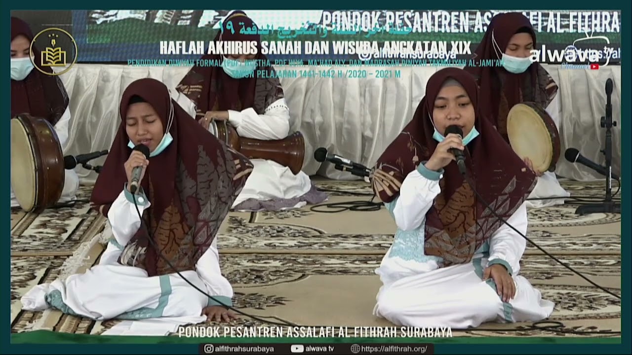 Shil Ya Nabi || Wisuda Santri Putri Pondok Pesantren Assalafi Al Fithrah Surabaya