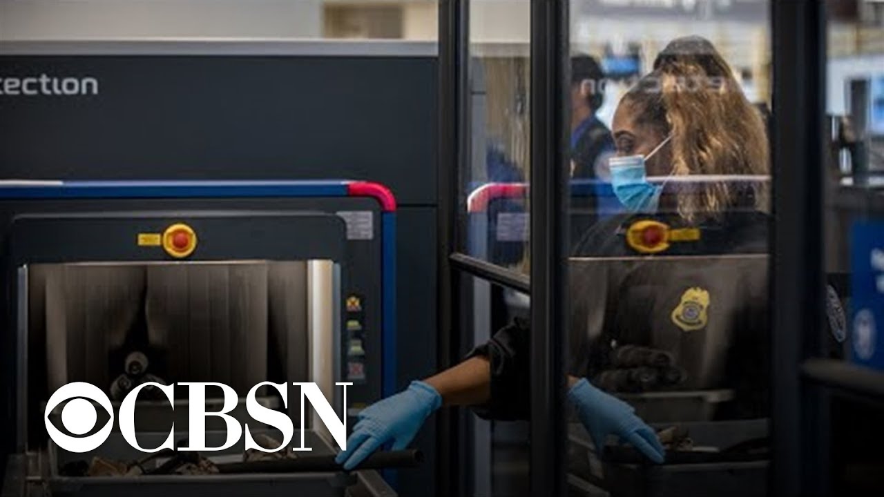 TSA confiscates record number of guns in 2021