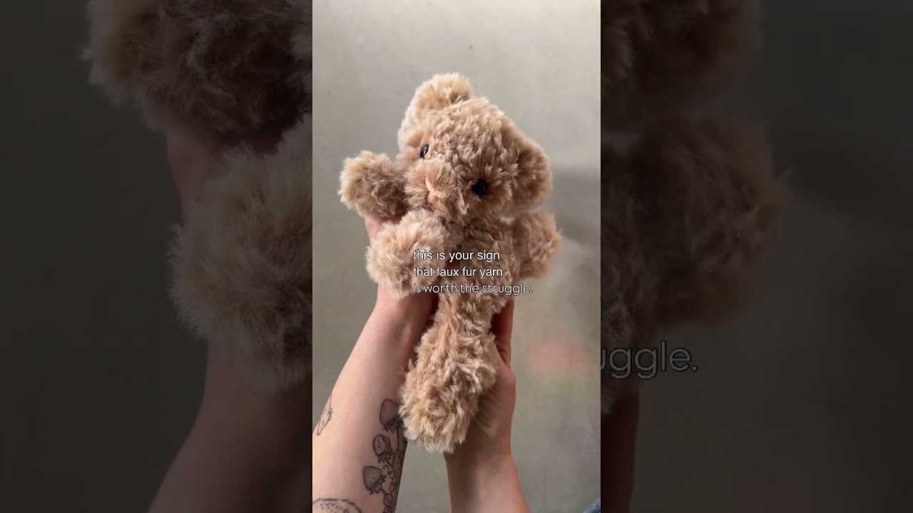Working with Faux Fur - Don't Be Afraid!! #crochetpatterns #amigurumi #amigurumicrochet