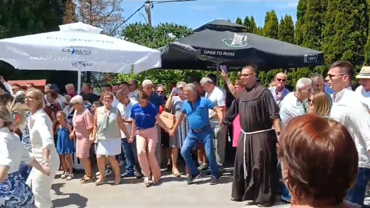 Narodno kolo I velika fešta poslije Mlade mise Hrvoja Žabica u Brajkovicima