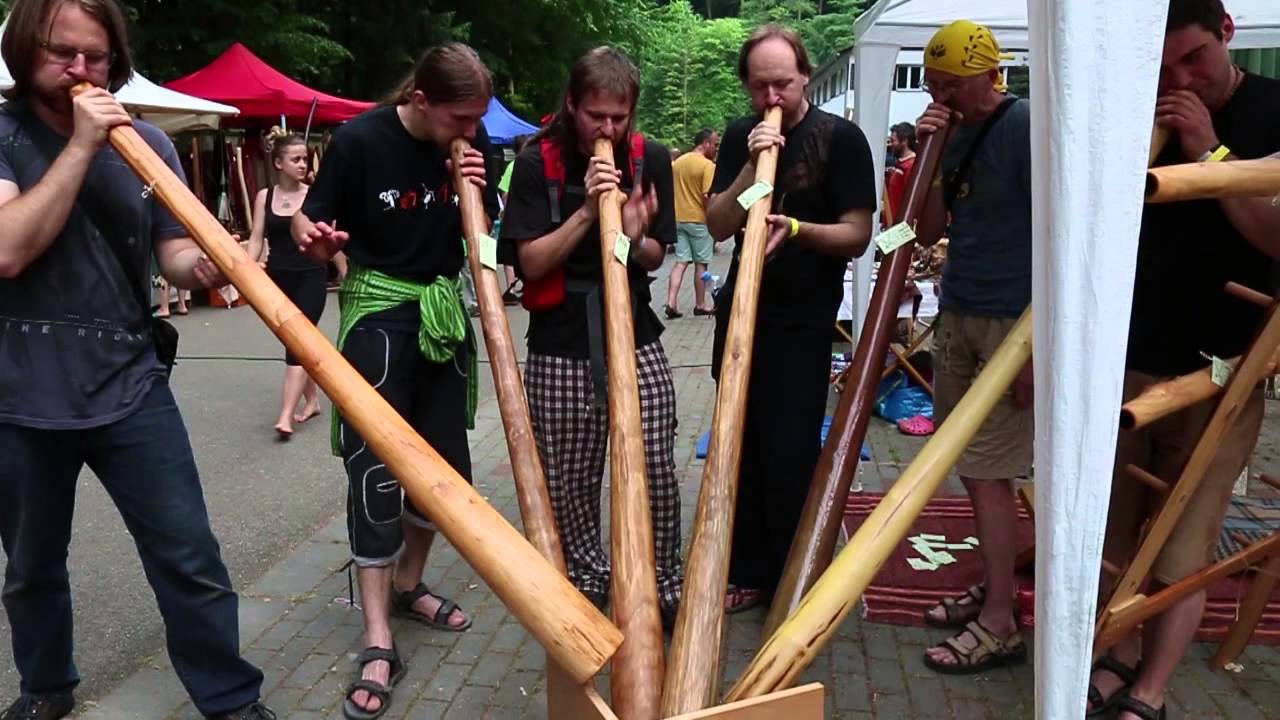 DIDGERIDOO V JESKYNI 2015 - mezinárodní benefiční festival