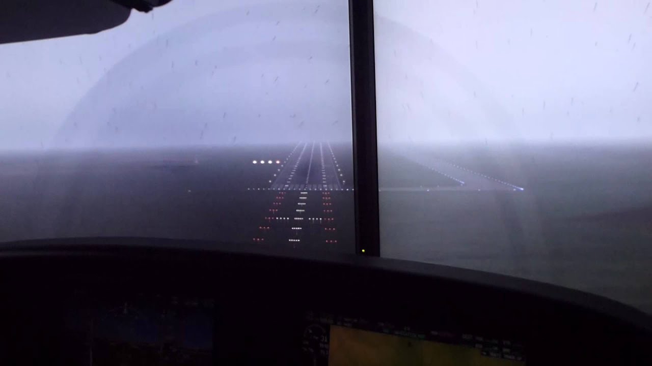 Cirrus SR22TN simulator: instrument approach
