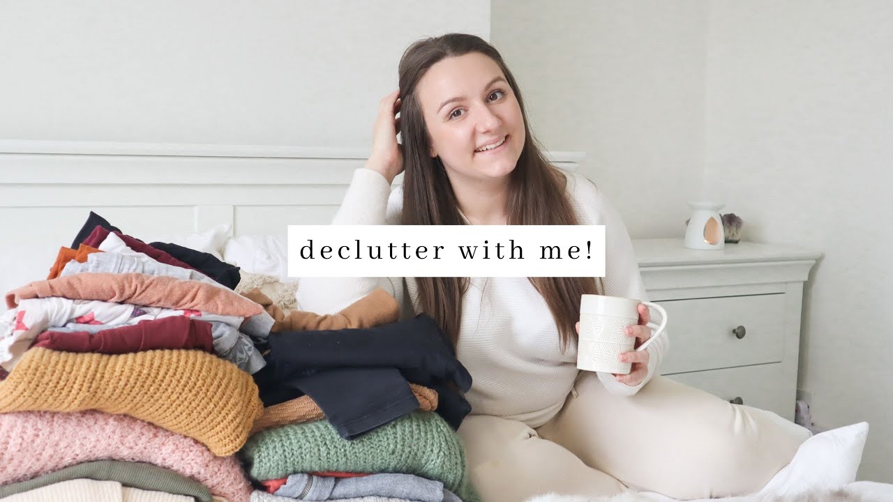 Decluttering My Wardrobe & Starting FRESH ~ Organise With Me!
