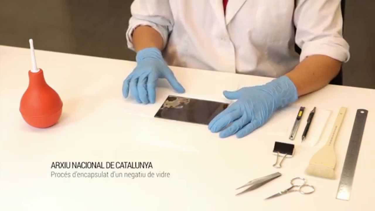 Conservació i restauració: la protecció d'una placa fotogràfica de vidre