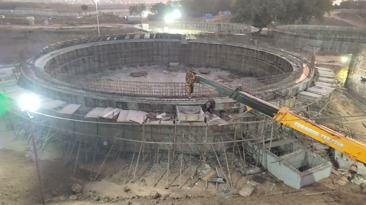 400 MLD  WTP WATER BUILDING SLUDGE THICKENER LOUNDER FILTER VIEW 