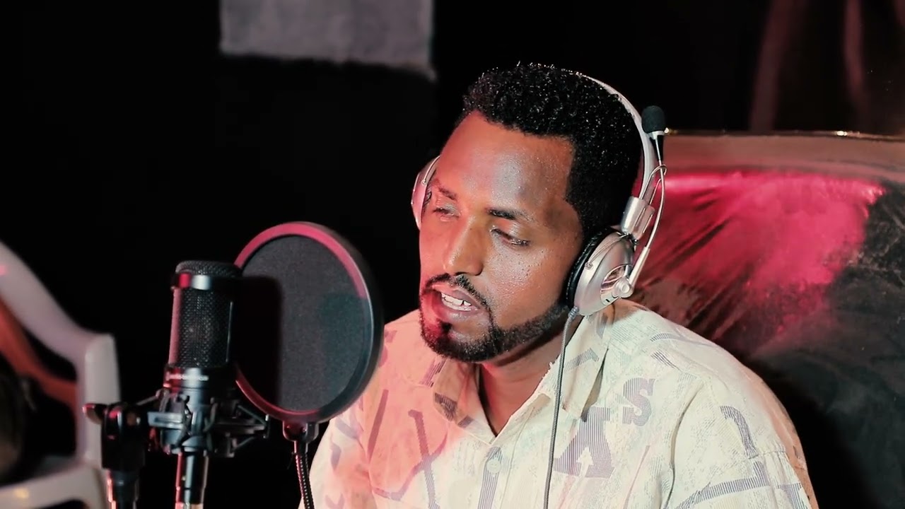 የሚትሳሳልኝ  ድንቅ  አምልኮ ዘማሪ ታዓምራት ወልዴ SUBSCRIBE SHARE