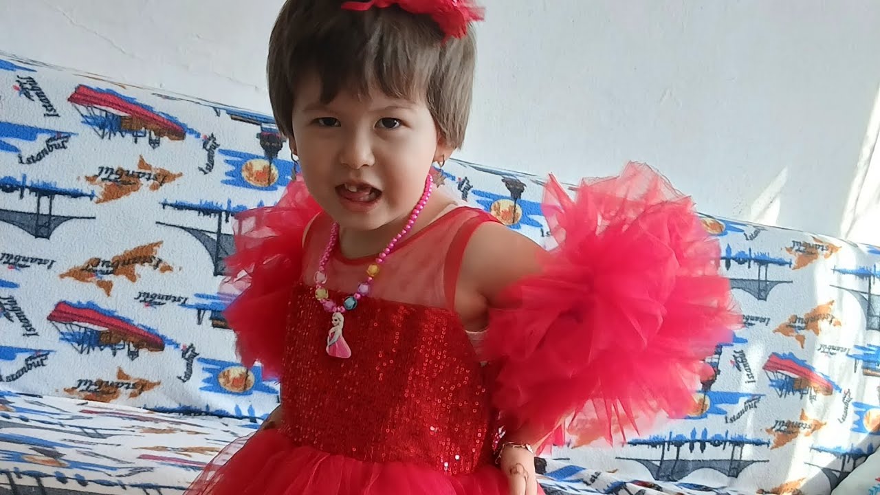 تولدت مبارک باشه انشالله کی هزار ساله شوید🥰🎂❤️❤️