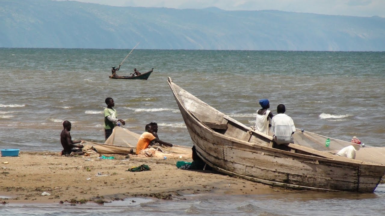 A visit to Lake ALBERT (Uganda side)