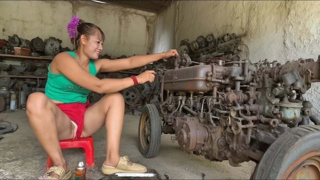 Talented 18-Year-Old Genius Girl Repairs a Dead Bulldozer Engine