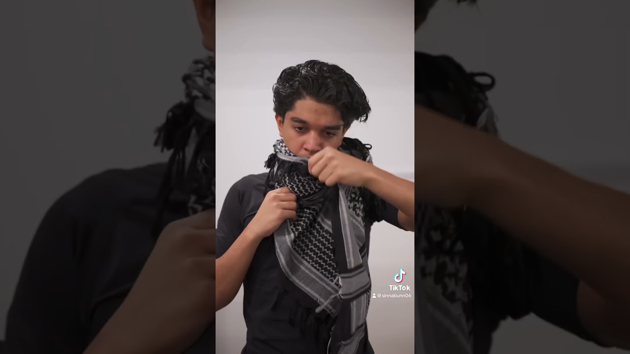 How to tie a kuffiyeh face mask. 🇵🇸🇵🇸 #viral #fyp #palestine #kuffiyeh #style #freepalestine