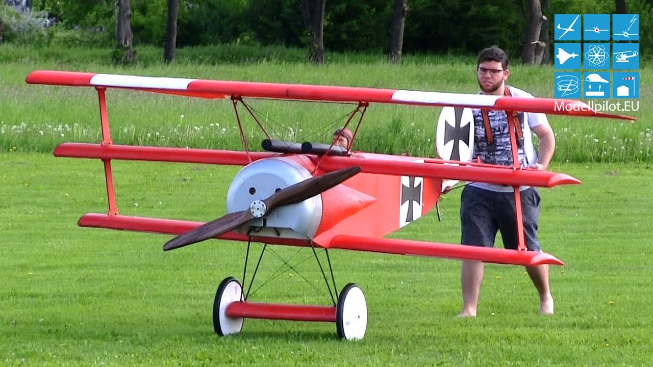 HUGE FOKKER DR.I 1:2 RC AEROBATIC FLIGHT JÜRGEN SCHÖNLE MULTIPLEX AIRSHOW 2017