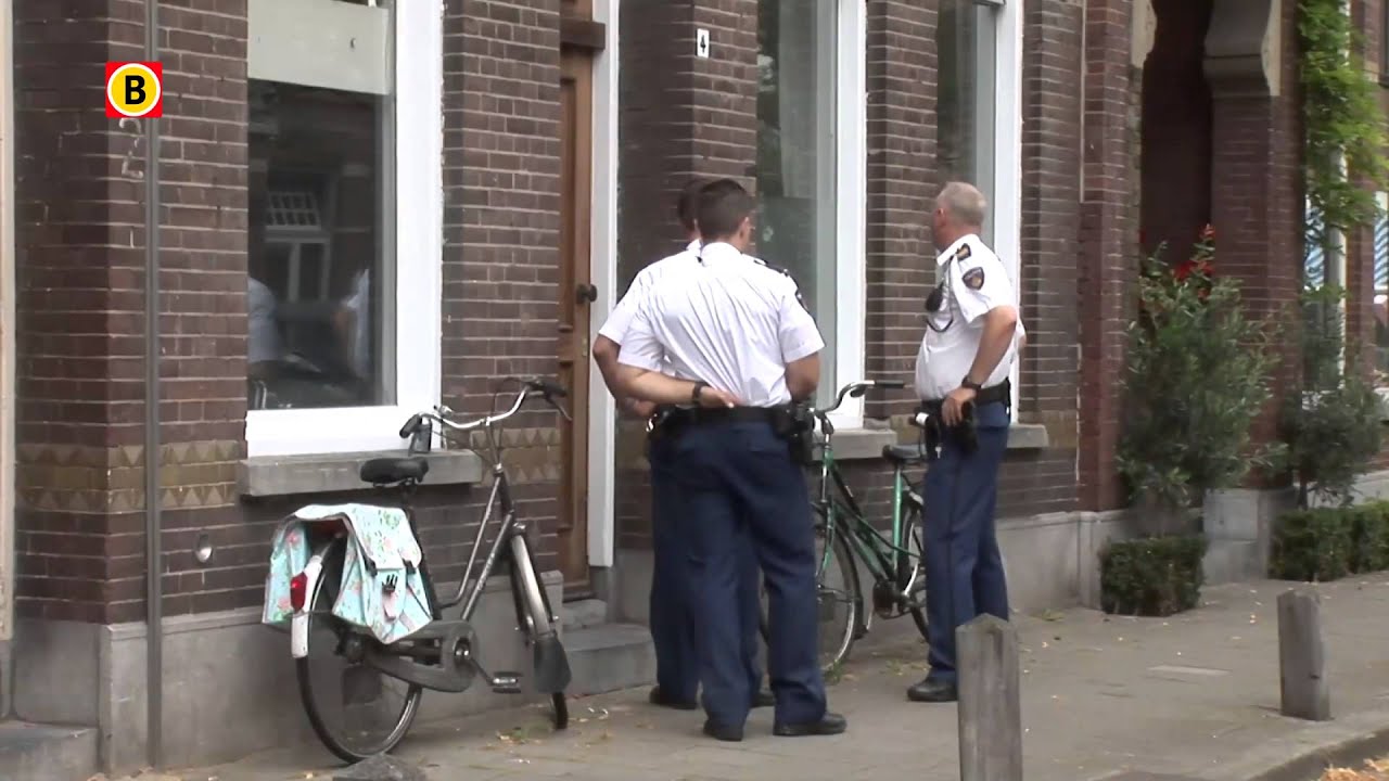 Beelden politieactie bij The Grass Company in Den Bosch