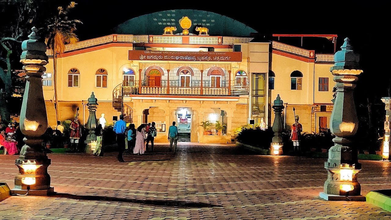 The Experiment - Ep02. Free Stay in Karnataka. South India by Bicycle