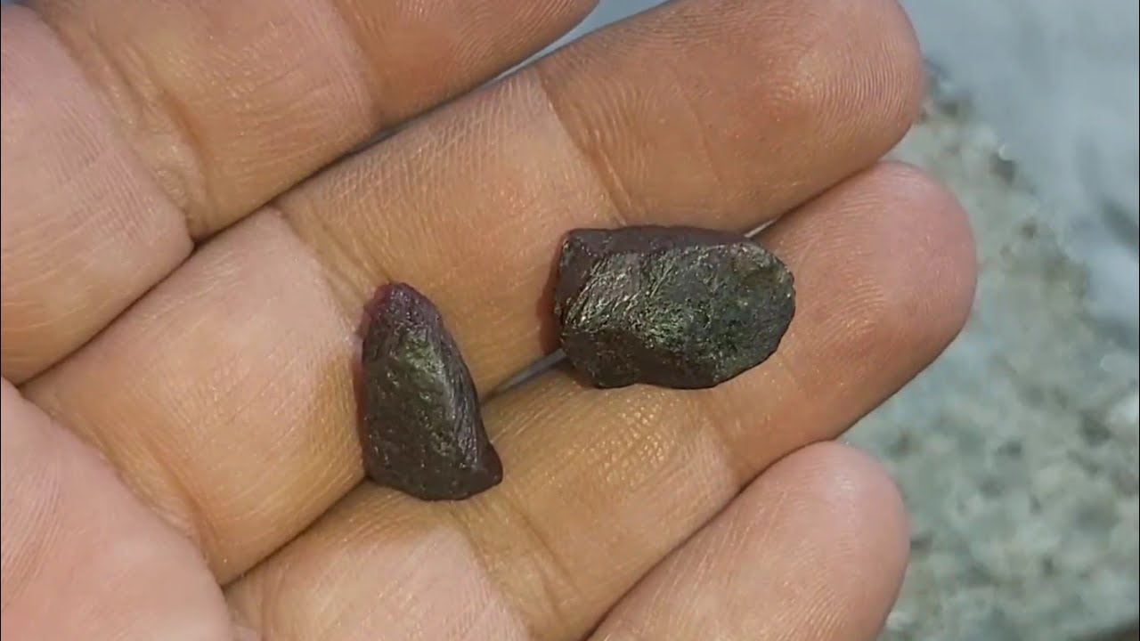 Purple Sapphire Trimming | How to trim sapphire Crystals