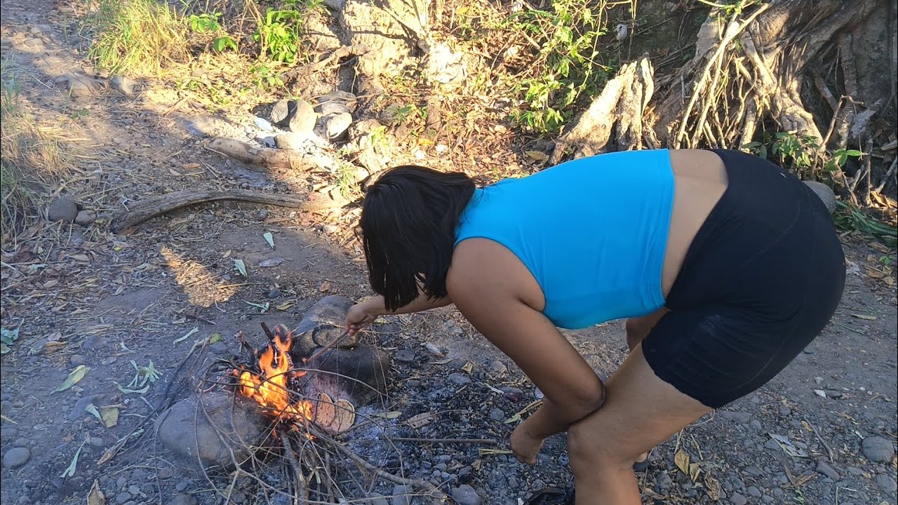 Chicas lindas cocinando en el rio😍 /Aventuras con la Familia Morales 