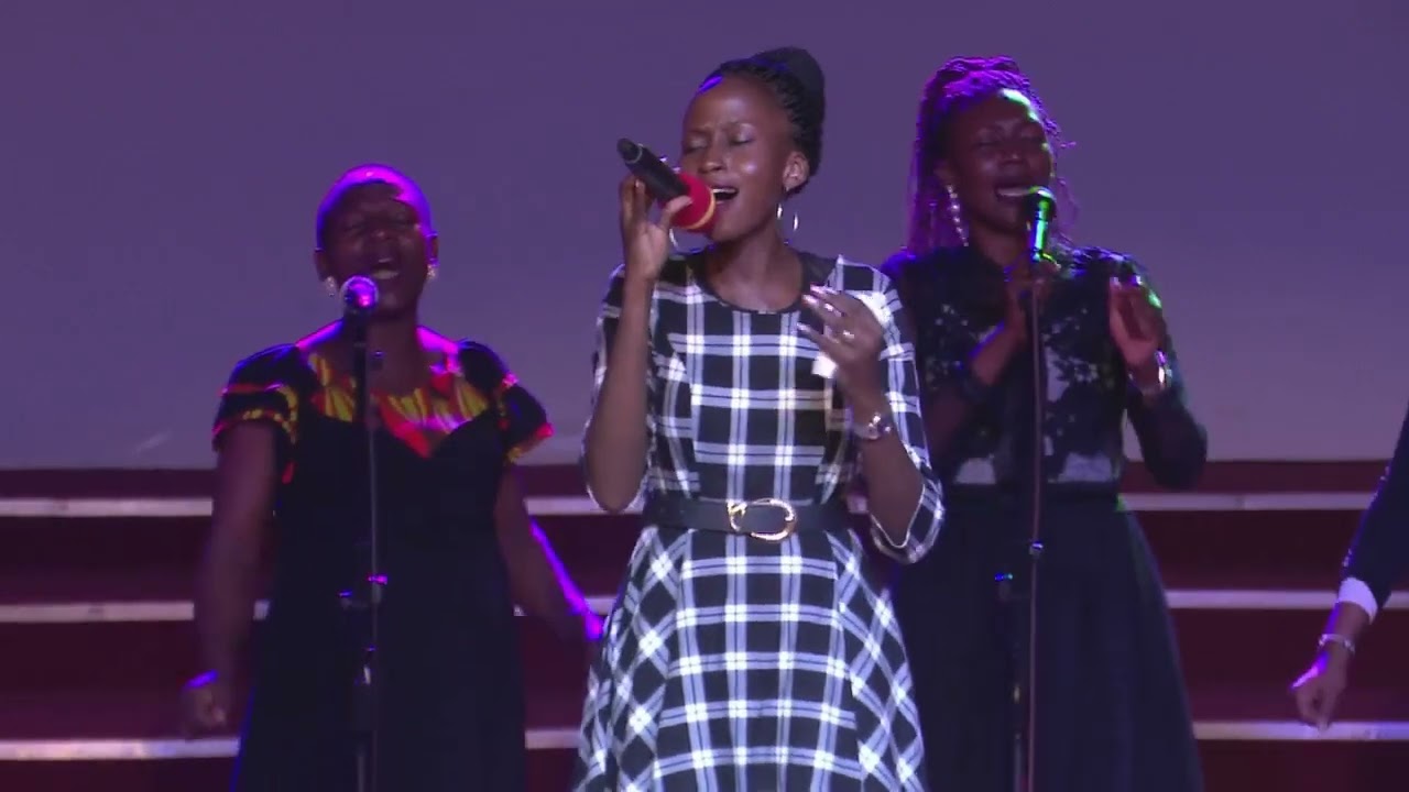 Byetuyayanira Obisinga Yesu (Live) - Ann  