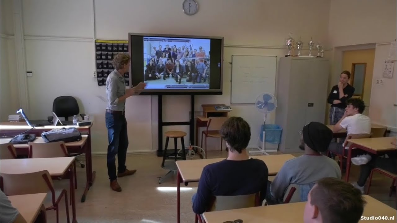Van Maerlantlyceum viert 100 jaar bestaan